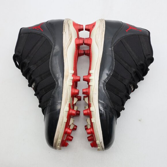 Nike Air Jordan 11 XI Men's Size 10.5 Retro Football Cleat Bred 2018 AO1561-010 - Picture 7 of 15